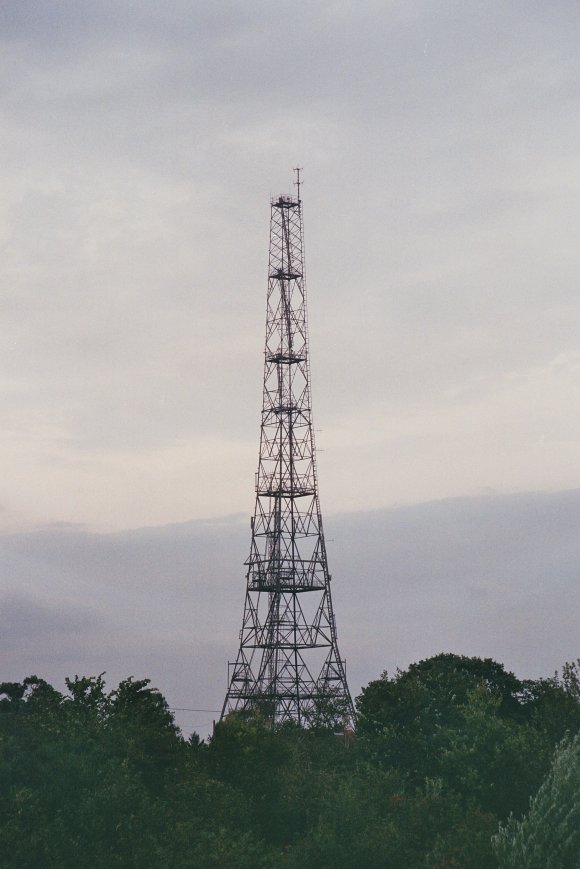 An image of the Radar Mast at the top of Dunkirk Village