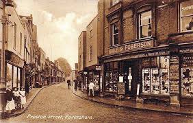 An image of a typical street in Faversham