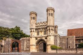 Image of the front of St Augustine's Abbey