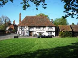 Picture of the Red Lion at Hernhill from the Village Green